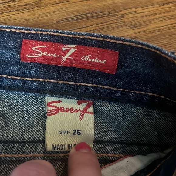 7 jeans. Size 26 - Picture 2 of 3